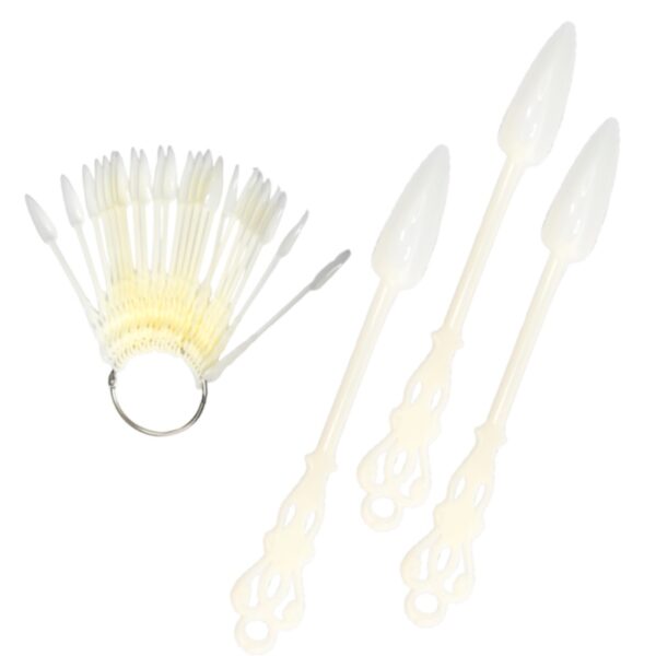 Kit de exhibidores con forma de uña en punta color blanco