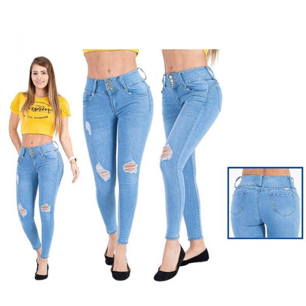 Pantalón xblue color celeste con diseño rasgado